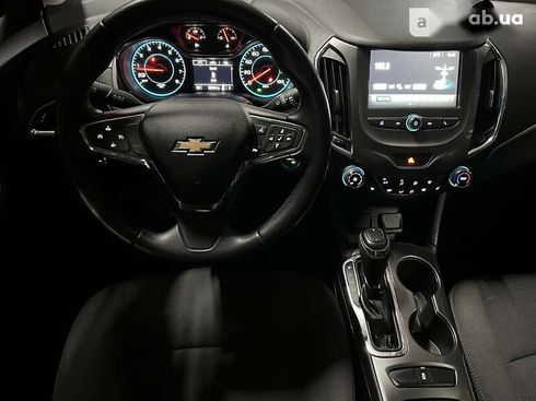 Chevrolet Cruze 2018 - фото 28