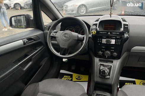 Opel Zafira 2011 - фото 14