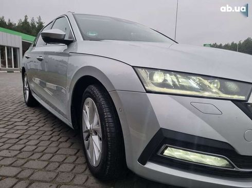 Skoda Octavia 2021 - фото 11