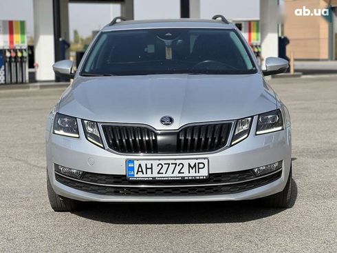 Skoda Octavia 2018 - фото 13