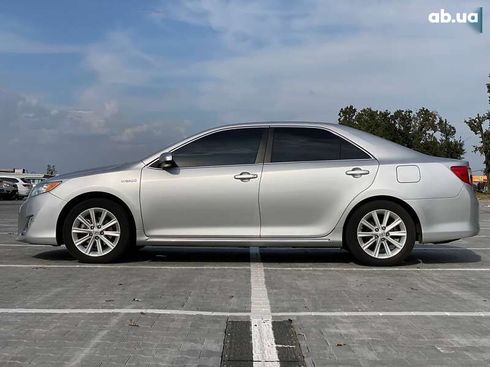 Toyota Camry 2012 - фото 9