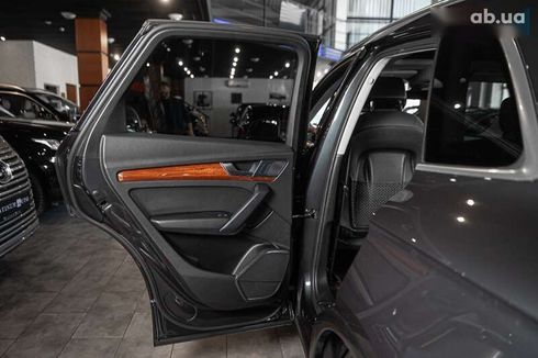 Audi Q5 2021 - фото 11
