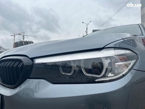 BMW 5 серия 2017 серый - фото 12