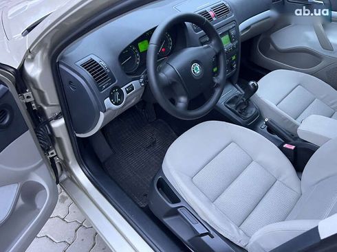 Skoda Octavia 2005 - фото 12