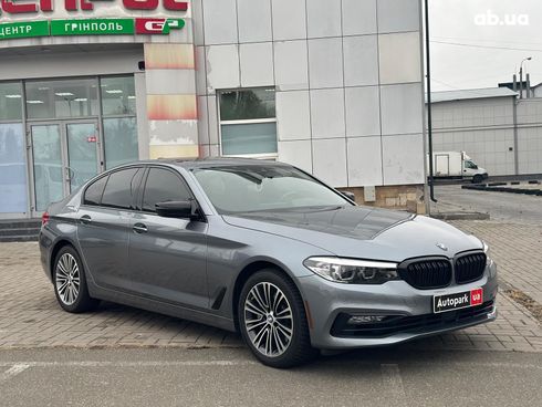 BMW 5 серия 2017 серый - фото 3