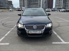 Купити Volkswagen Passat бензин бу в Київській області - купити на Автобазарі