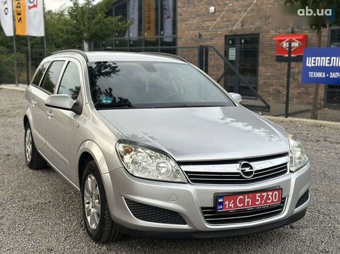 Opel Astra 2008 - фото 2