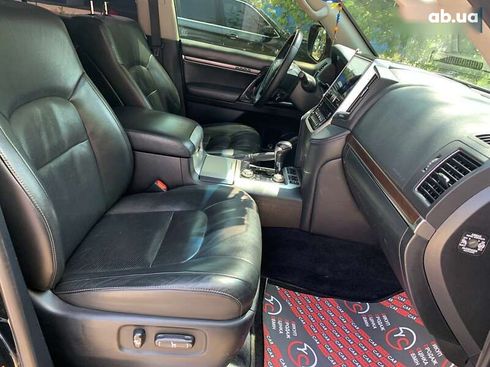 Toyota Land Cruiser 2017 - фото 30