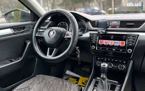 Skoda Superb 2017 - фото 21