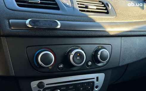 Renault Megane 2014 - фото 18