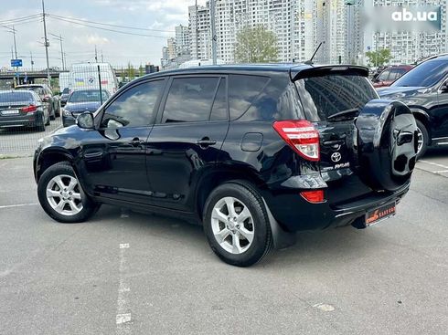 Toyota RAV4 2011 - фото 10