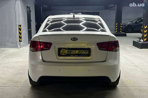 Kia Cerato 2011 - фото 5