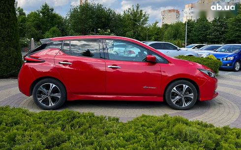 Nissan Leaf 2018 - фото 8