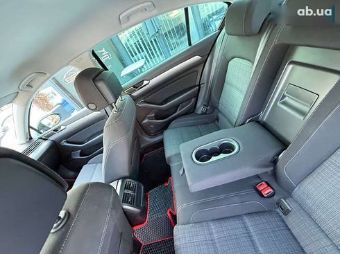 Volkswagen Passat 2020 - фото 24