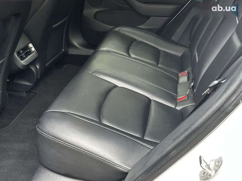 Tesla Model 3 2022 - фото 16