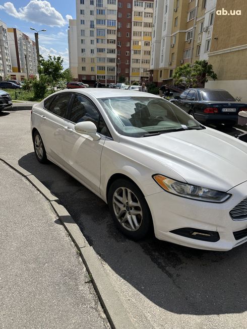 Ford Fusion 2014 белый - фото 4