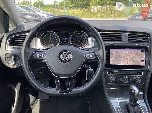 Volkswagen e-Golf 2020 - фото 24