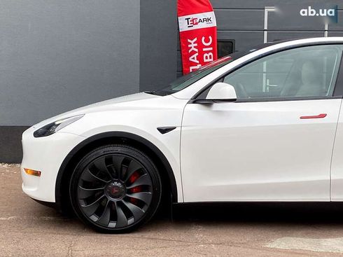 Tesla Model Y 2024 - фото 5