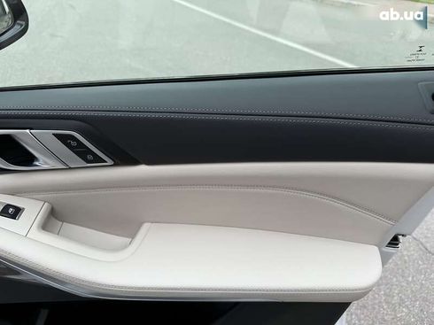 BMW X5 2021 - фото 29