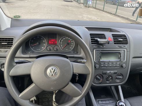 Volkswagen Golf 2004 серый - фото 5