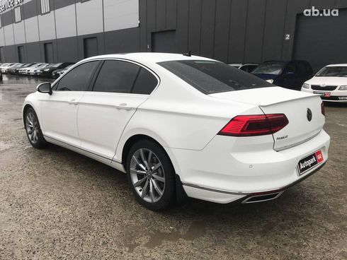 Volkswagen passat b8 2020 белый - фото 23