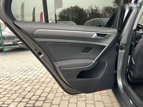 Volkswagen e-Golf 2020 - фото 26