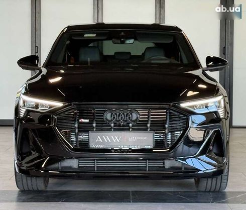 Audi E-Tron 2022 - фото 3