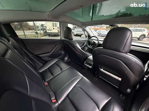Tesla Model 3 2019 - фото 12
