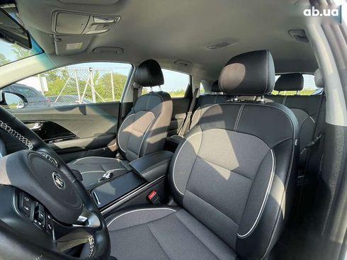 Kia Niro 2021 - фото 10