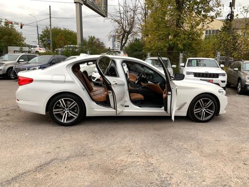 BMW 5 серия 2017 белый - фото 17