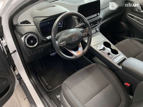 Hyundai Kona Electric 2021 - фото 30