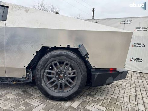 Tesla Cybertruck 2024 - фото 25
