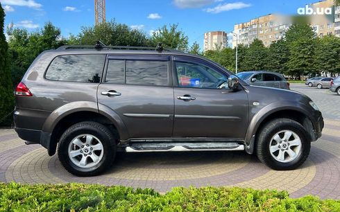 Mitsubishi Pajero 2013 - фото 8