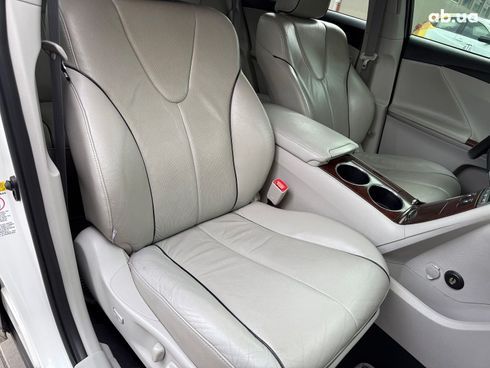 Toyota Venza 2009 белый - фото 20
