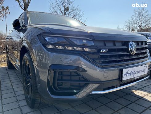 Volkswagen Touareg 2022 - фото 22