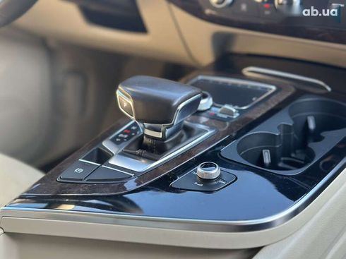 Audi Q7 2017 - фото 14