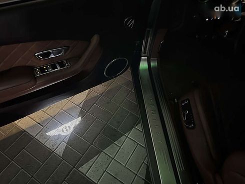 Bentley Continental GT 2016 - фото 30