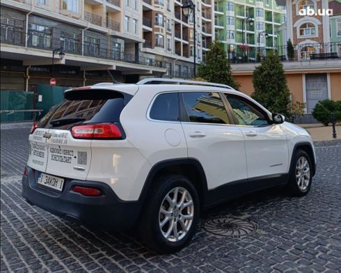 Jeep Cherokee 2015 белый - фото 16