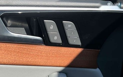 Audi A4 2022 - фото 17
