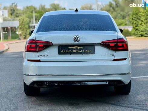 Volkswagen Passat 2017 - фото 11