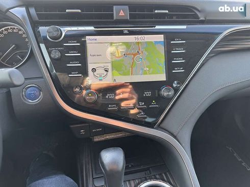 Toyota Camry 2019 - фото 19