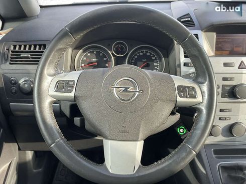 Opel Zafira 2012 - фото 22