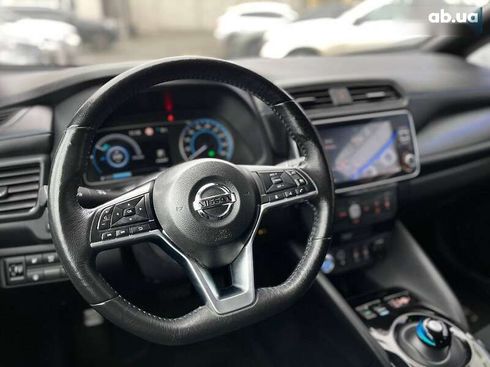 Nissan Leaf 2019 - фото 18