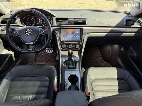 Volkswagen Passat 2018 - фото 12