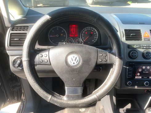 Volkswagen Touran 2009 черный - фото 30