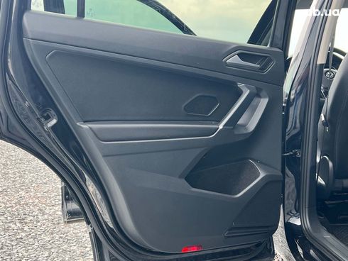 Volkswagen Tiguan 2019 черный - фото 22