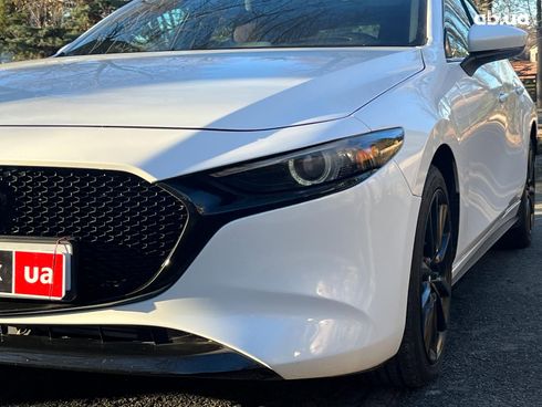 Mazda 3 2021 белый - фото 4
