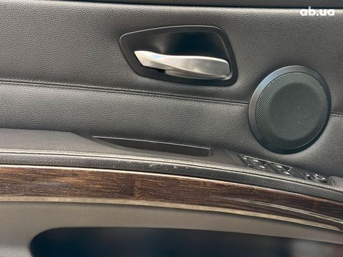 BMW 3 серия 2010 черный - фото 16