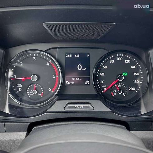 Volkswagen Crafter 2021 - фото 23