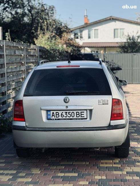 Skoda Octavia 2006 серый - фото 5